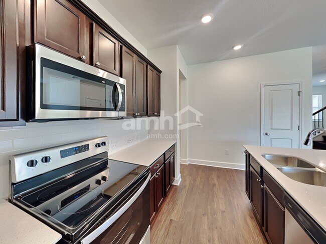 Photo - 3204 Artemisia Ln