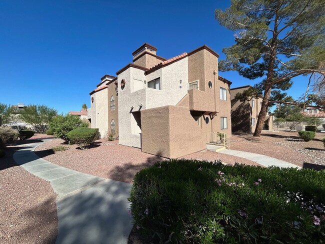 Building Photo - CHARMING EAST LAS VEGAS HOME W/ 2 BD 2 BR IN 2ND STORY CONDO