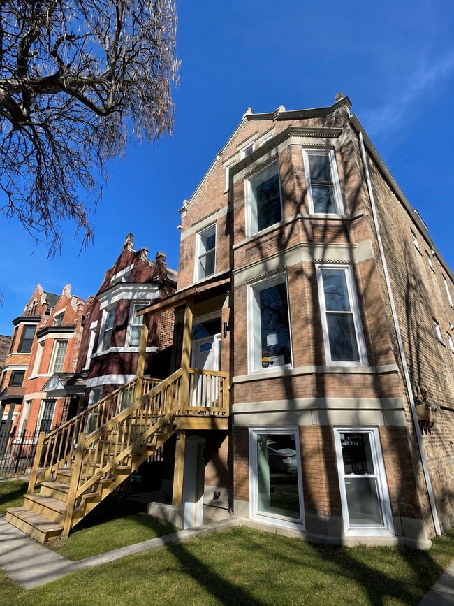 Building Photo - 1531 S Harding Ave Unit 2