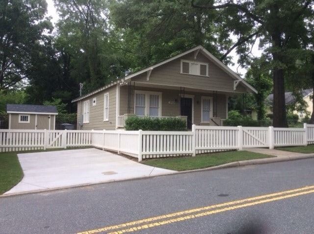 1009 Grace Street - 1009 Grace St