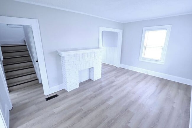 Photo - 1490 Hillside Terrace