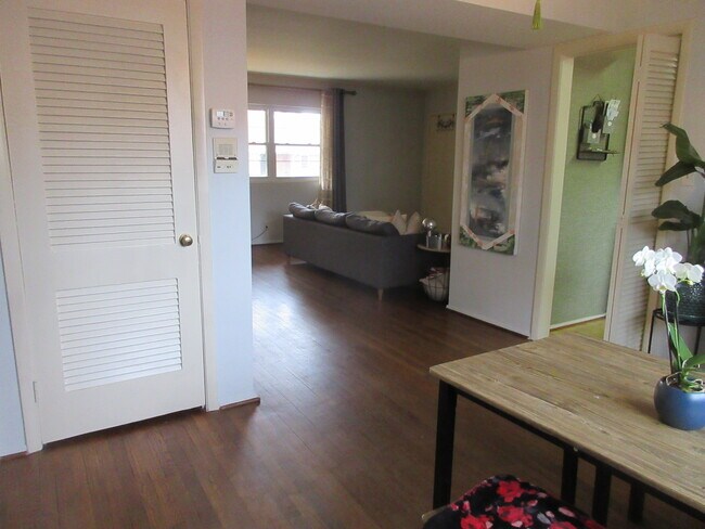 Photo - 3660 Peachtree Rd NE Unit D2