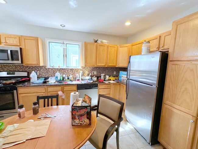 Photo - 149 North St Unit 1