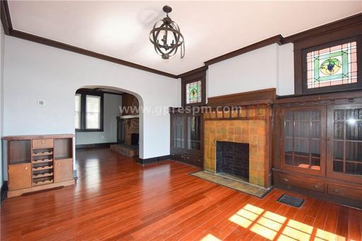 Photo - Mt Lebanon 3-bedroom house for rent
