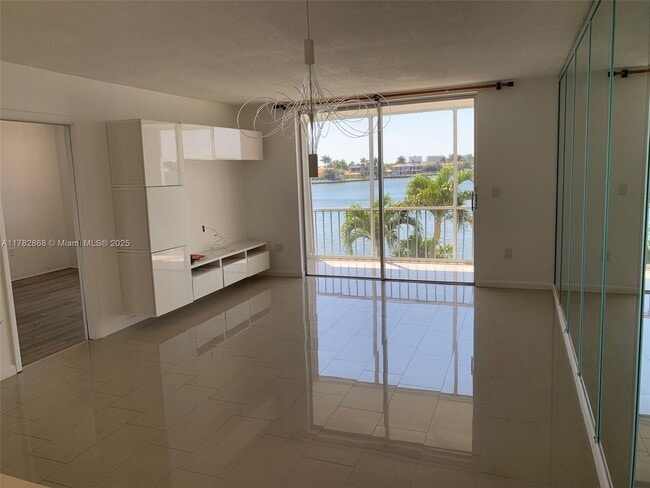 Photo - 3010 Marcos Dr