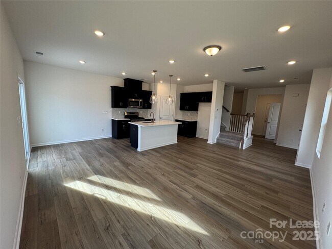 Photo - 757 Lock Haven Dr NW