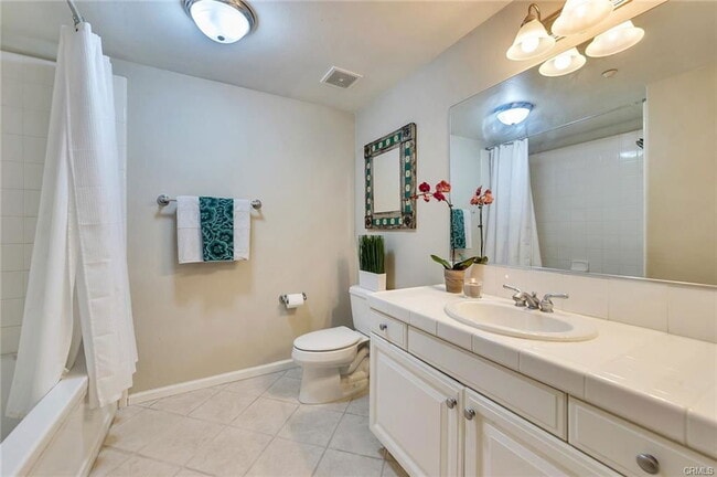 Photo - 1400 E Ocean Blvd Unidad 2304