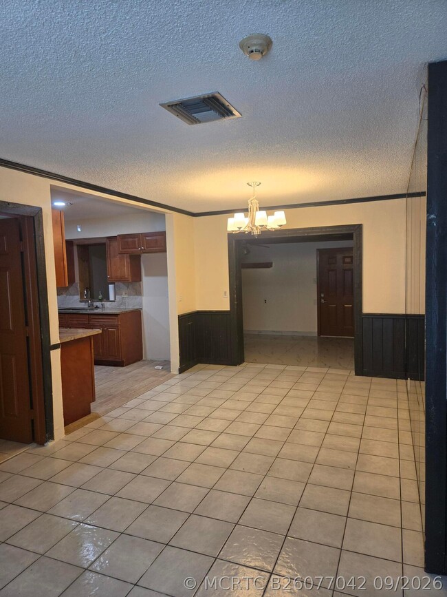 431 NW 42nd St