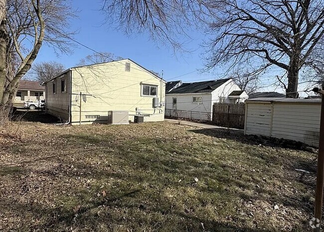 Building Photo - 21395 Garden Ln Rental