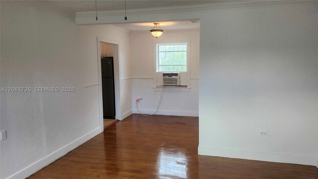 Photo - 325 NW 133rd St