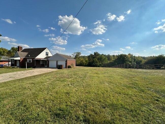 Photo - 617 Westridge Dr