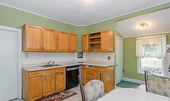 Photo - 183 Weston St