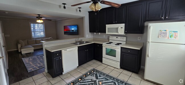 Building Photo - Davenport Condominiums