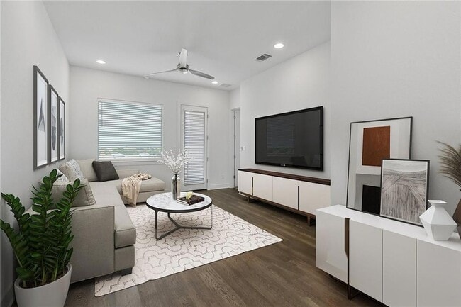 Building Photo - 2050 Lohmans Spur Rd Unit 803 Rental