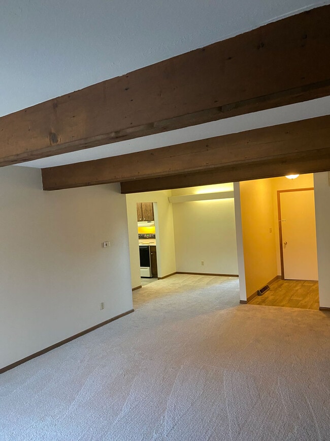 London Square Apartments