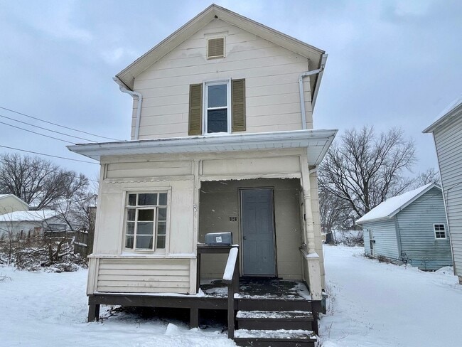 Building Photo - 2 Bed 1 Bath- New Castle PA