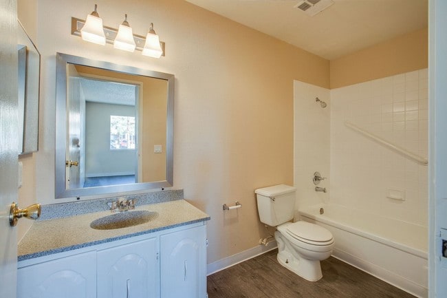 Photo - Redwood Gardens