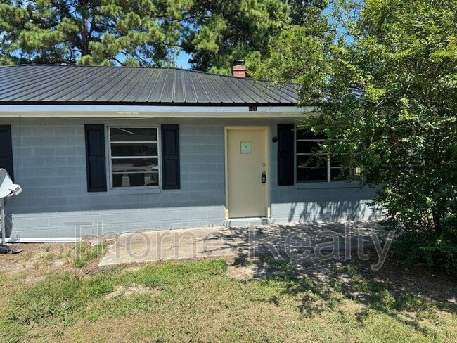 Building Photo - 521 Magnolia Dr Rental
