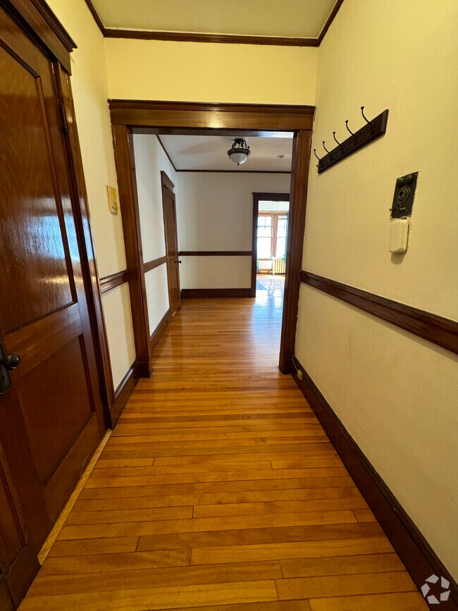 Building Photo - 14 Story St Unit 36 Rental
