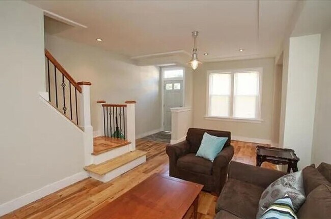 Photo - Spacious Three Bedroom Home in Point Breeze!