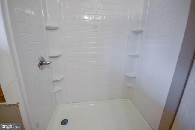 Photo - 117 E Martin St Unidad 2