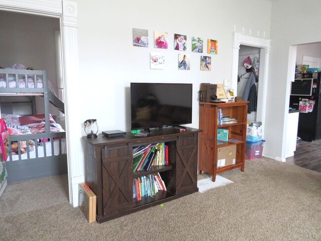 Photo - 105 N State St Unit 1