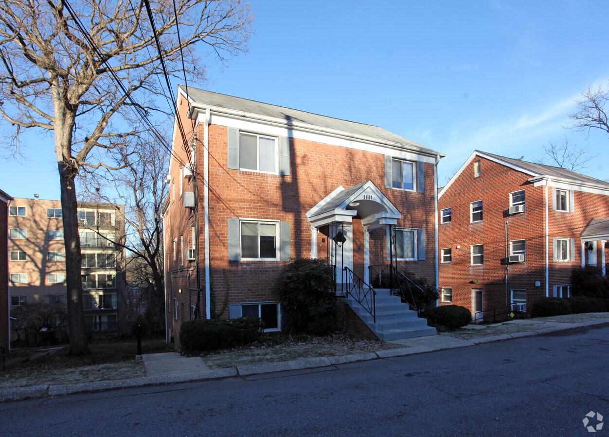 Photo - 8804 Plymouth St