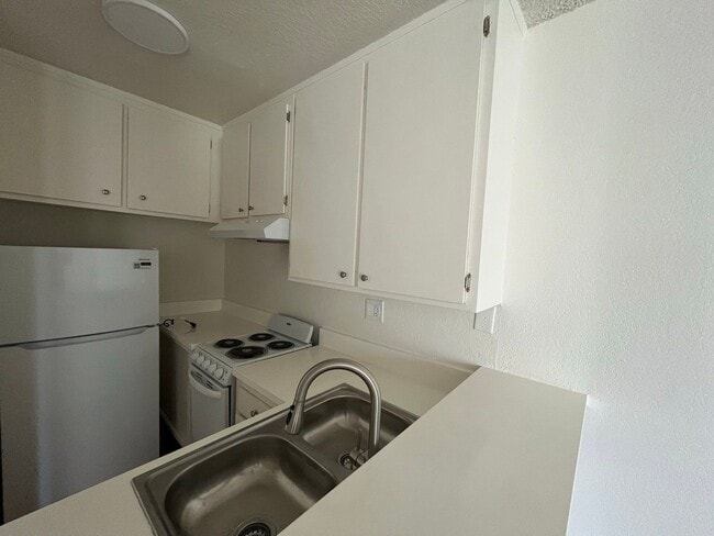 Photo - 9010 Tobias Ave Unit 354