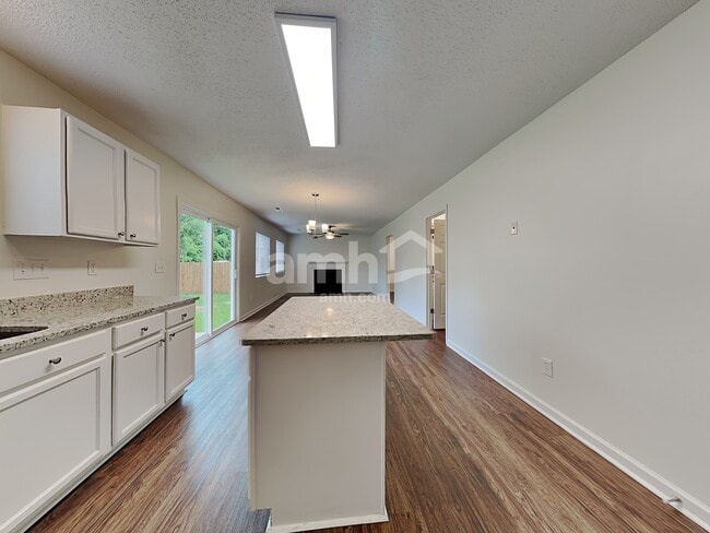 Photo - 712 Townsend Farm Dr