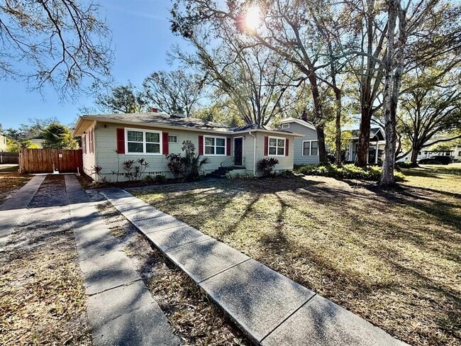 Photo - 301 N Madison Ave