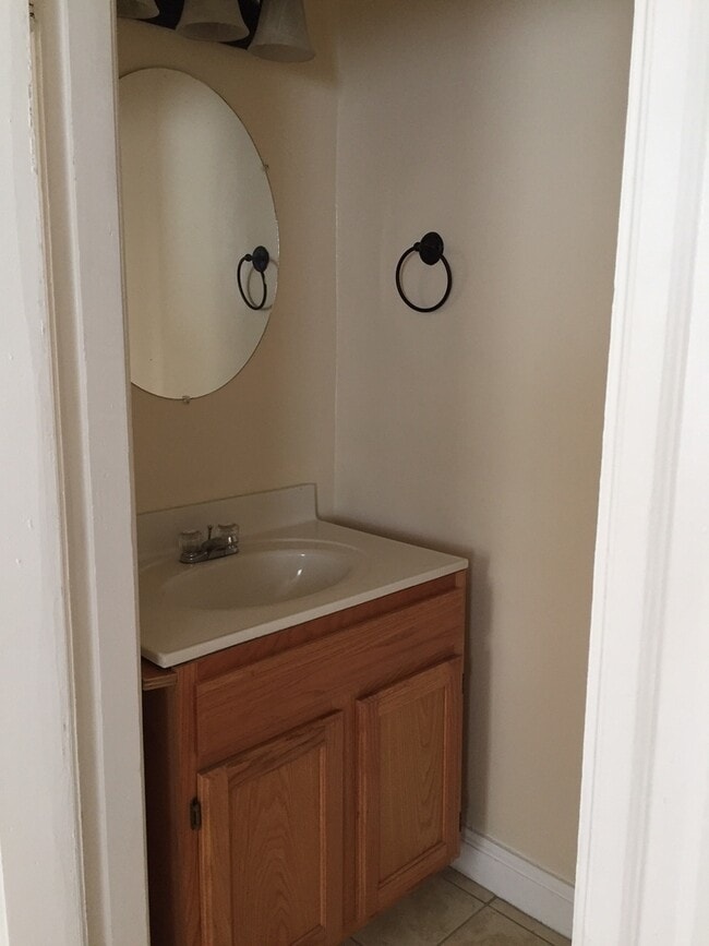 Photo - McCarty_Broad St Duplex_505-507 Unidad 507