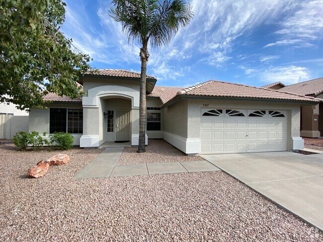 Building Photo - 4307 E San Remo Ave Rental