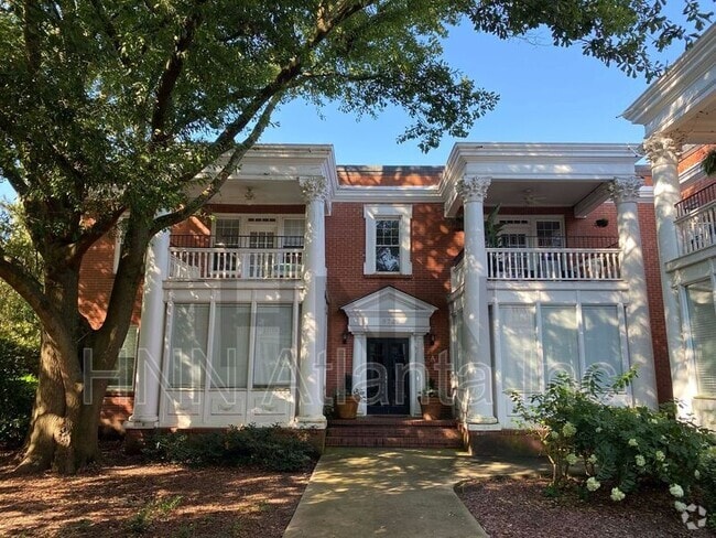 Building Photo - 872 Briarcliff Rd Rental