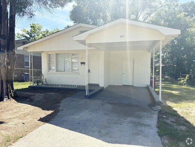 Building Photo - 815 Edwards Ave Rental