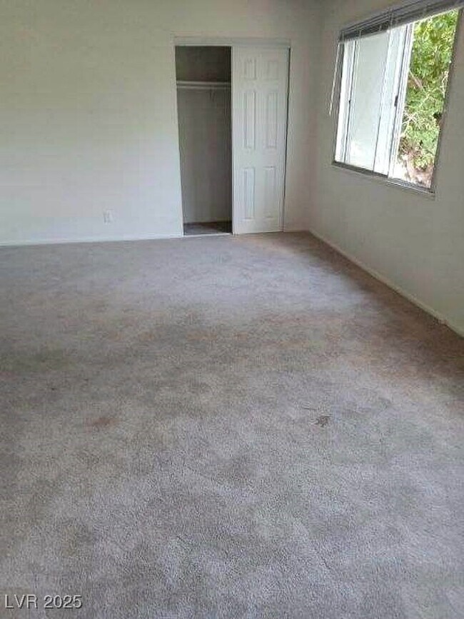 Photo - 301 Lance Ave