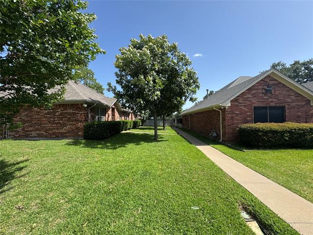 Photo - 957 Austin Ct
