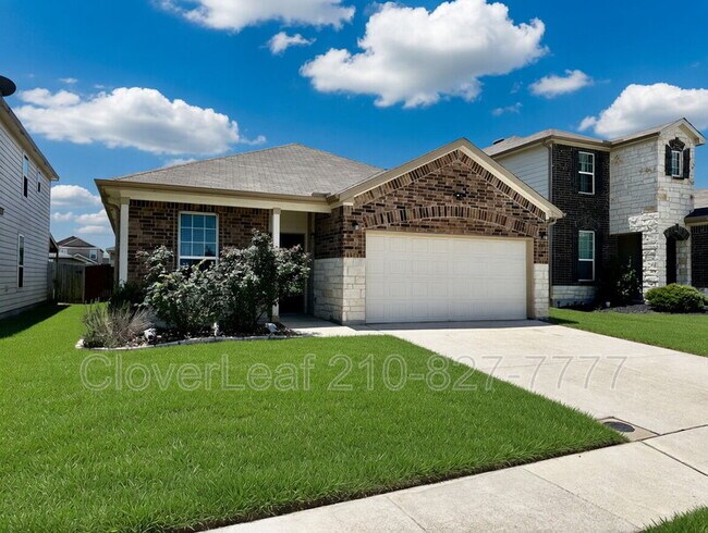 Building Photo - 452 Holly Bush