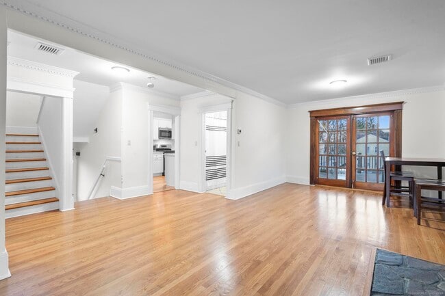 Photo - 33 Douglas Ave Unit 2