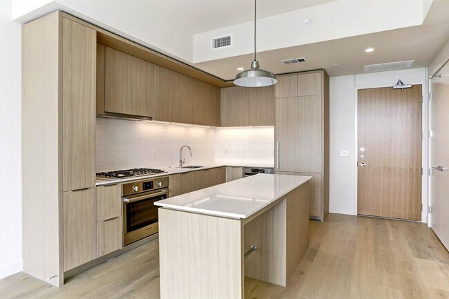 Photo - 44 East Ave Unit 3506