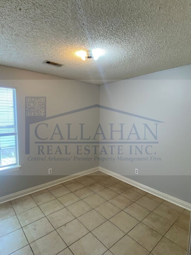 Photo - 5 Sweet Rose Ln
