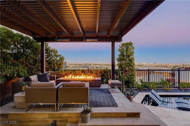 Photo - 6300 Clovis Point St