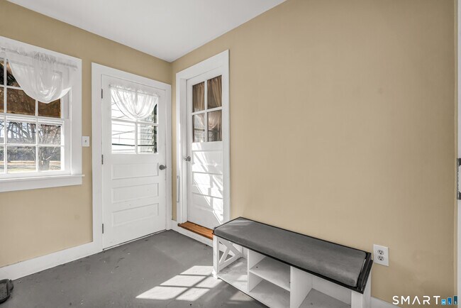 Photo - 466 High Hill Rd