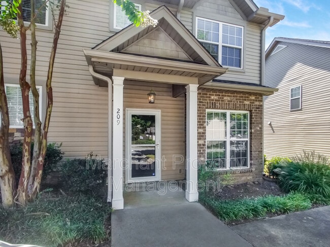 Photo - 209 Ashby Dr