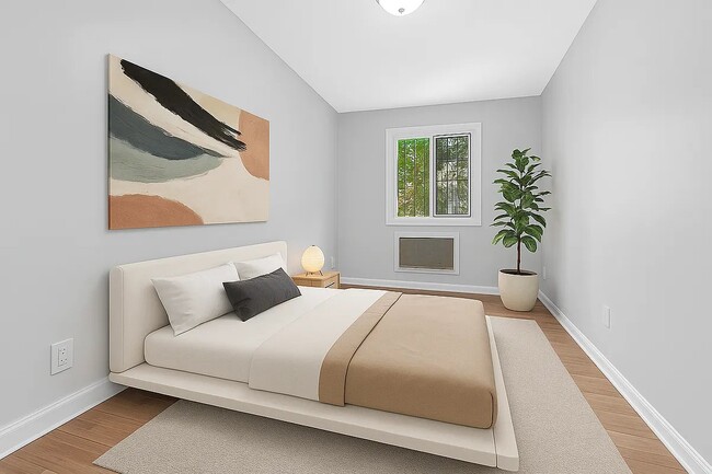 Photo - 817 Gates Ave Unit 3