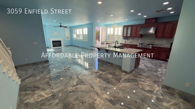 Photo - 3059 Enfield St