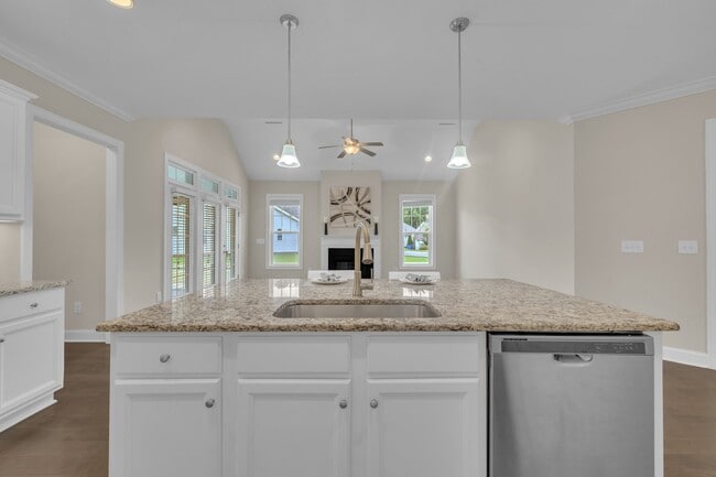 Photo - 747 Catherine Lake Ct