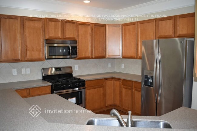 Photo - 634 Lorimore Pass