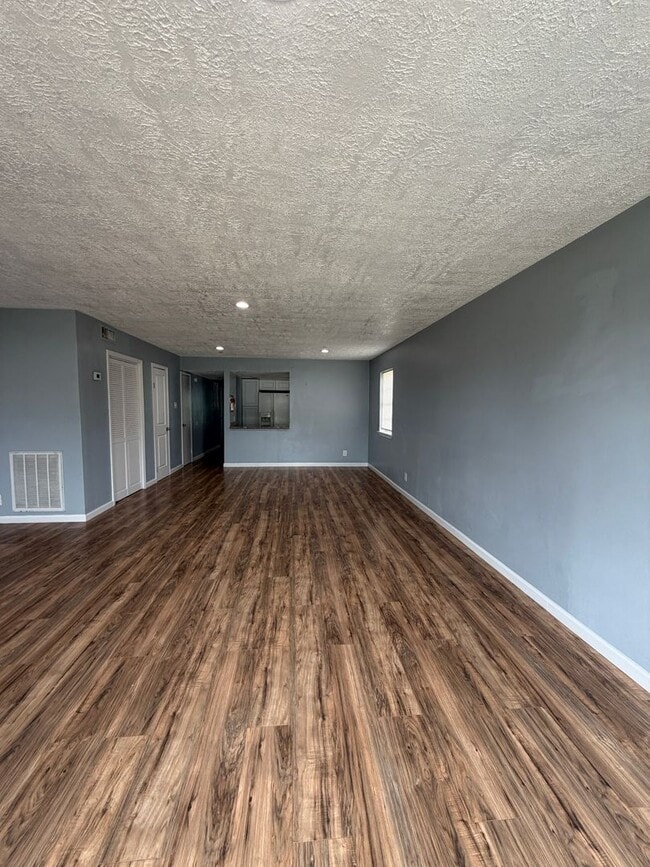 Photo - Spacious, 2 story townhouse