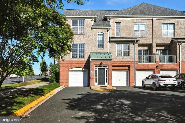 Building Photo - 12180 Abington Hall Pl Rental