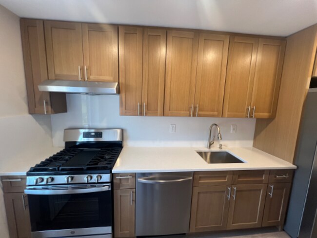 Photo - 61-60 69th Ln Unidad 1